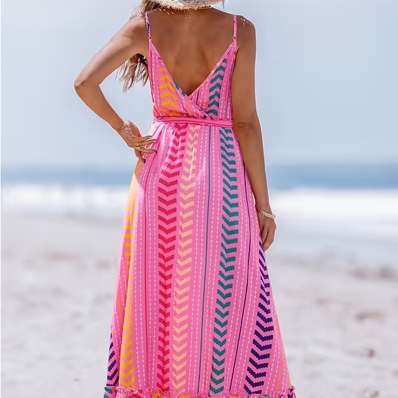 Pink V-Neck Belted Maxi Dress - Picture 2 of 3